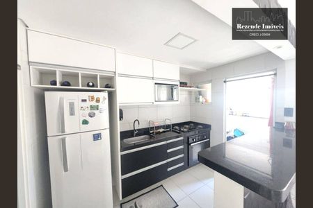 6_photo/94dce2f601.b2e1dc35aae6eb63-ATLAS-a57eeae8-a7bc-4bd6-98c6-0d7c97d51099.jpg de apartamento à venda com 2 quartos, 56m² em Cidade Industrial de Curitiba, Curitiba