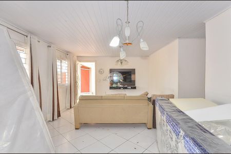 7_photo/94dce2f909.f279df7ab7105e24-ATLAS-92512224-c8f9-491c-b2f2-4f273c7573ab.jpg de casa à venda com 3 quartos, 220m² em Campo Comprido, Curitiba