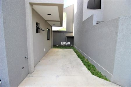 5_photo/94dce2f965.459800e5d8119dd7-ATLAS-cfc36d0f-3f35-4103-aea9-b7fc323dfb92.jpg de casa à venda com 3 quartos, 138m² em Campo Comprido, Curitiba