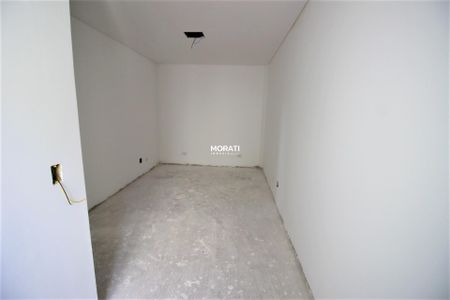 8_photo/94dce2f965.459800e5d8119dd7-ATLAS-e96f0cda-e676-494e-a597-5a9777ea2944.jpg de casa à venda com 3 quartos, 138m² em Campo Comprido, Curitiba