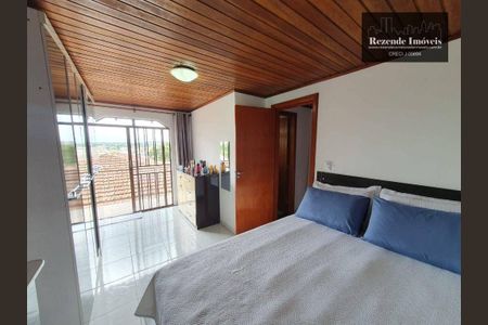 12_photo/94dce2f9ad.e6f02a1e96aef2b1-ATLAS-8d1cfd37-9f04-4843-8dbf-069c6834021e.jpg de casa à venda com 4 quartos, 250m² em Campo Comprido, Curitiba