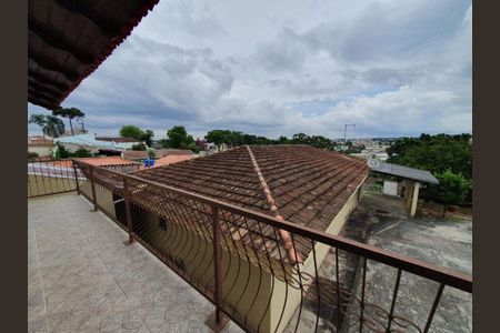 13_photo/94dce2f9ad.e6f02a1e96aef2b1-ATLAS-e0eb4dd6-54cf-4a1b-8f96-767684135e24.jpg de casa à venda com 4 quartos, 250m² em Campo Comprido, Curitiba