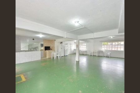 6_photo/94dce2fdad.f14d7a494a64fc38-ATLAS-1e043f81-04b1-4bd1-b4e7-d7222d50aa3f.jpg de apartamento à venda com 3 quartos, 54m² em Fazendinha, Curitiba