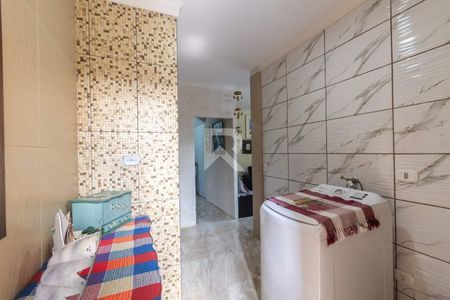 4_photo/94dce2fdb3.8f04de477a9ef6a7-ATLAS-1b82124e-6780-434a-a9f7-e05d517b654e.jpg de casa à venda com 6 quartos, 212m² em Fazendinha, Curitiba