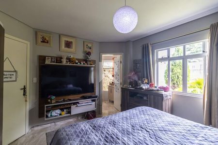 8_photo/94dce2fdb3.8f04de477a9ef6a7-ATLAS-ca7d022f-0d61-47fe-961f-cf9c96e3e7d5.jpg de casa à venda com 6 quartos, 212m² em Fazendinha, Curitiba