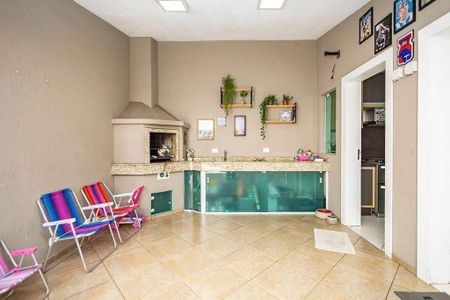 5_photo/94dce2fdb7.577d6c233287952d-ATLAS-31345931-e72f-425c-950b-04bfdda3fa7f.jpg de casa à venda com 3 quartos, 229m² em Fazendinha, Curitiba