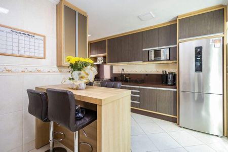 8_photo/94dce2fdb7.577d6c233287952d-ATLAS-5bffb8fa-6e3a-471a-b201-87df3650f283.jpg de casa à venda com 3 quartos, 229m² em Fazendinha, Curitiba