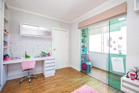 11_photo/94dce2fdb7.577d6c233287952d-ATLAS-6d06fdcd-c35b-4de9-9d29-82234ce2c97b.jpg de casa à venda com 3 quartos, 229m² em Fazendinha, Curitiba