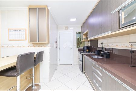 2_photo/94dce2fdb7.90de77f4d2423710-ATLAS-4ff33baf-af18-4079-8e07-101ac4ede772.jpg de casa à venda com 3 quartos, 229m² em Fazendinha, Curitiba