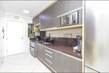 13_photo/94dce2fdb7.90de77f4d2423710-ATLAS-c8a05a56-6924-4b00-8cdc-86b34e3efb7e.jpg de casa à venda com 3 quartos, 229m² em Fazendinha, Curitiba