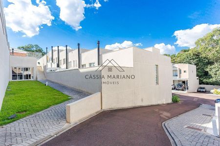 4_photo/94dce3003d.f279df7ab7105e24-ATLAS-04c75db7-9a4a-440a-a2f3-2946d9b585aa.jpg de casa à venda com 3 quartos, 108m² em Campo Comprido, Curitiba