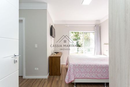 10_photo/94dce3003d.f279df7ab7105e24-ATLAS-43a52737-c224-4d81-89b4-05f6a9648d4e.jpg de casa à venda com 3 quartos, 108m² em Campo Comprido, Curitiba