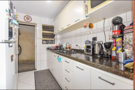 3_photo/94dce3032b.d4ac868094e92430-ATLAS-cb68c5a4-1124-4e29-9874-05144fefb1b3.jpg de casa à venda com 4 quartos, 147m² em Fazendinha, Curitiba