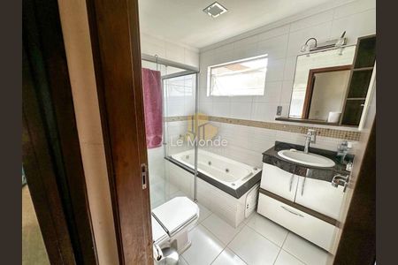 10_photo/94dce307c1.eec6dc5de1f17a49-ATLAS-8d7fe0a7-e65d-489e-bbb6-bb351f1da541.jpg de casa para alugar com 4 quartos, 220m² em Santa Quiteria, Curitiba
