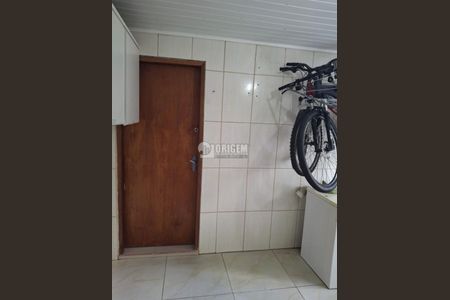 29_photo/94dce3090d.1e1725750748d3e2-ATLAS-d25f68cf-ba2e-4ef6-9541-1ffbbe19e8a4.jpg de casa à venda com 5 quartos, 168m² em Portão, Curitiba