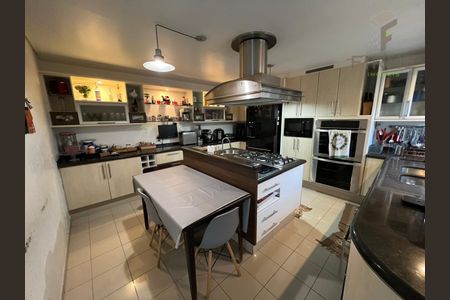3_photo/94dce309dd.777899b2c09bdc5f-ATLAS-44a17891-6f63-4db6-bd93-e3b29790f392.jpg de casa para alugar com 0 quarto, 400m² em Santa Quiteria, Curitiba