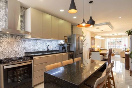 15_photo/94dce30a85.9289ff34ae3bfe2e-ATLAS-b29d0cff-3726-429e-8a1a-6110e4ba13ee.jpg de casa à venda com 3 quartos, 152m² em Santa Quiteria, Curitiba