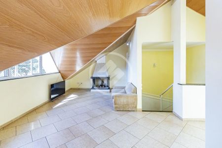 7_photo/94dce30ac5.a5aae0993012fdde-ATLAS-4f4f598a-e694-4e6c-a193-79f43d35c337.jpg de casa à venda com 3 quartos, 186m² em Santa Quiteria, Curitiba