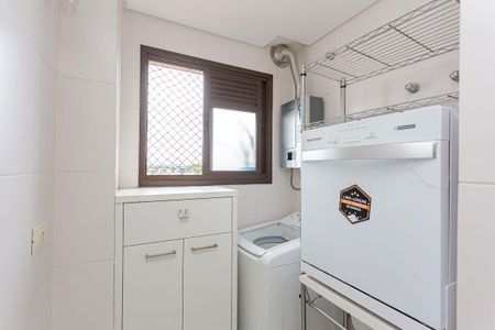 6_photo/94dce30b2f.7d01d2ab176dea69-ATLAS-37c1ecaf-50a0-46c3-9bde-6a3009e72e1c.jpg de apartamento à venda com 2 quartos, 50m² em Santa Quiteria, Curitiba