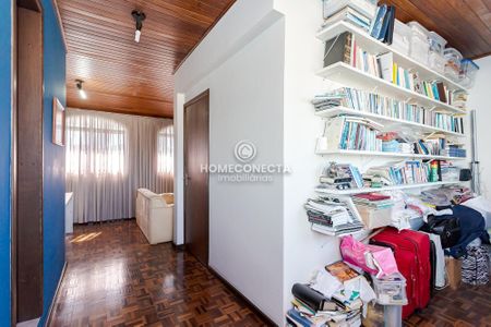 44_photo/94dce30b35.9f389e5fbe0155e0-ATLAS-d6dce679-b66a-47e7-97ce-301b5d650d2d.jpg de casa à venda com 3 quartos, 220m² em Santa Quiteria, Curitiba