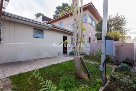 8_photo/94dce30b35.f3b1bb3aacc46226-ATLAS-92e23ff2-ac64-4c87-bafb-fa1a6a3dff28.jpg de casa à venda com 6 quartos, 198m² em Santa Quiteria, Curitiba