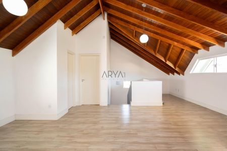 7_photo/94dce30b4b.3f8a424b798531c6-ATLAS-79f1b275-e370-4007-841f-770a12e187fc.jpg de casa à venda com 4 quartos, 290m² em Santa Quiteria, Curitiba