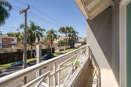 5_photo/94dce30b4b.3f8a424b798531c6-ATLAS-825d3eeb-b910-4da2-96ce-da19ce6381fc.jpg de casa à venda com 4 quartos, 290m² em Santa Quiteria, Curitiba