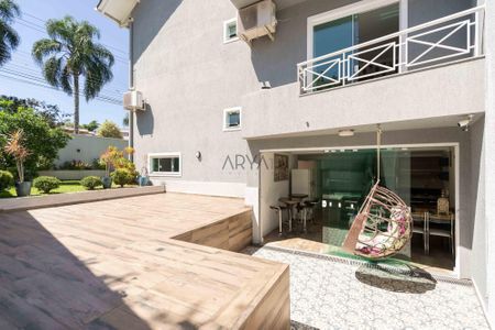 6_photo/94dce30b4b.3f8a424b798531c6-ATLAS-b7c1841f-b411-40ef-967b-70fa578f67f2.jpg de casa à venda com 4 quartos, 290m² em Santa Quiteria, Curitiba