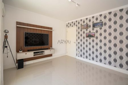 9_photo/94dce30b4b.3f8a424b798531c6-ATLAS-cff658de-dbc2-4dc7-b022-3e57cacd1169.jpg de casa à venda com 4 quartos, 290m² em Santa Quiteria, Curitiba