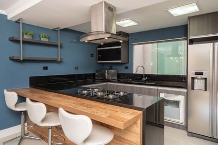 8_photo/94dce30b4b.3f8a424b798531c6-ATLAS-e4f5508f-d528-4c84-a5e4-538606a7ffed.jpg de casa à venda com 4 quartos, 290m² em Santa Quiteria, Curitiba