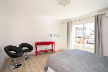 12_photo/94dce30b4b.3f8a424b798531c6-ATLAS-e90fa092-94cd-42b5-a7e2-5778d8f4d7d1.jpg de casa à venda com 4 quartos, 290m² em Santa Quiteria, Curitiba