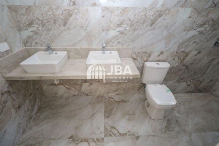 19_photo/94dce30b71.1da1a71dfbb370c4-ATLAS-d4bce63c-8f56-4e47-883a-2db518460229.jpg de casa à venda com 0 quarto, 171m² em Santa Quiteria, Curitiba