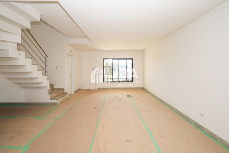 8_photo/94dce30b71.1da1a71dfbb370c4-ATLAS-ef4cddcb-1b60-492d-9c32-927317fb2f2e.jpg de casa à venda com 0 quarto, 171m² em Santa Quiteria, Curitiba