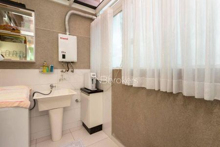 32_photo/94dce30be3.ebc03a9c4faefc42-ATLAS-c1b82d01-e9ef-42b8-b3a1-3fbf579b6283.jpg de apartamento à venda com 3 quartos, 181m² em Santa Quiteria, Curitiba