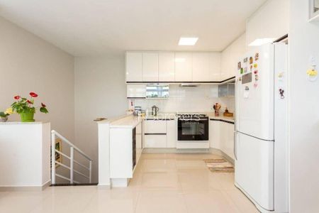 19_photo/94dce30be3.ebc03a9c4faefc42-ATLAS-d6f345e5-7bc8-473b-b7a7-b3020a3ecfc7.jpg de apartamento à venda com 3 quartos, 181m² em Santa Quiteria, Curitiba