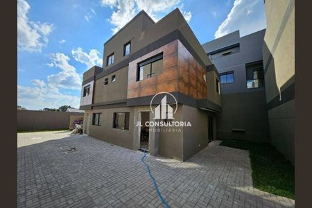 6_photo/94dce30c3f.02837940ea41c31f-ATLAS-0536a2ec-cb66-4ccf-b070-0421a0d8bc4e.jpg de casa à venda com 3 quartos, 150m² em Santa Quiteria, Curitiba