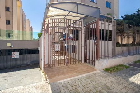 4_photo/94dce30cb3.5f7d65f11fd43700-ATLAS-1c2f2019-d103-41cf-abb4-c33cfbef4c59.jpg de apartamento à venda com 3 quartos, 81m² em Portão, Curitiba