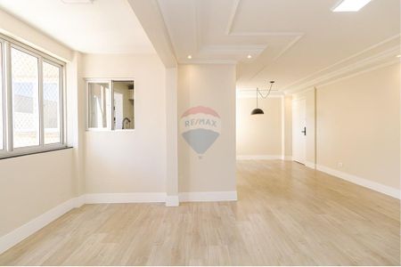 7_photo/94dce30cb3.5f7d65f11fd43700-ATLAS-ca28aba9-8f2c-4aed-9431-8d4ca686905e.jpg de apartamento à venda com 3 quartos, 81m² em Portão, Curitiba