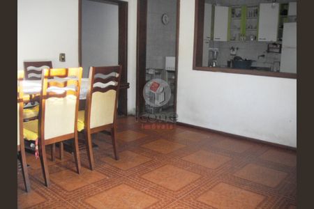 6_photo/94dce30e13.9d8fed69801cdea0-ATLAS-63b8b436-bf9a-4880-a755-44ff992e07eb.jpg de casa à venda com 7 quartos, 230m² em Portão, Curitiba