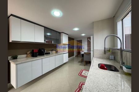 3_photo/94dce30e5d.c73b78bac5a2f3b6-ATLAS-d17d2afe-9676-4e23-b4d8-db0d8ef5e851.jpg de casa à venda com 3 quartos, 145m² em Portão, Curitiba