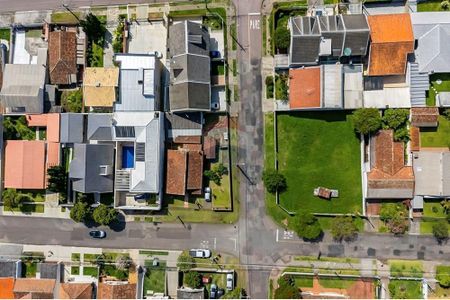 42_photo/94dce30ef1.508395daa8853870-ATLAS-bb7e0fd8-ce7f-43a5-b5ea-8936009f6830.jpg de casa à venda com 3 quartos, 364m² em Portão, Curitiba