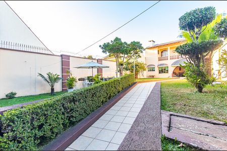 50_photo/94dce30f77.eaf245ff03653a23-ATLAS-b1ea1c1f-70b0-42c0-822b-31abcb5cb3da.jpg de casa à venda com 4 quartos, 581m² em Portão, Curitiba