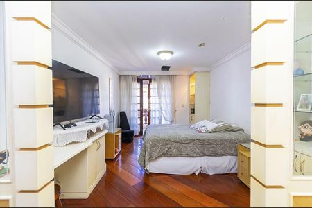 31_photo/94dce30f77.eaf245ff03653a23-ATLAS-e840bfea-c309-49fe-9f88-4ef0e403b6ee.jpg de casa à venda com 4 quartos, 581m² em Portão, Curitiba