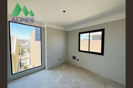 3_photo/94dce31003.1d0d827e26d2d819-ATLAS-0a8010c2-1105-45da-8caa-15b6f48ace47.jpg de casa à venda com 3 quartos, 138m² em Portão, Curitiba