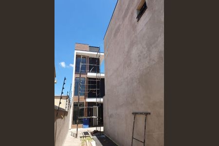 3_photo/94dce3101d.cbac4b0532efd0a4-ATLAS-098b6ef3-de7b-45b9-9d28-46ceaecf5645.jpg de casa à venda com 3 quartos, 138m² em Portão, Curitiba