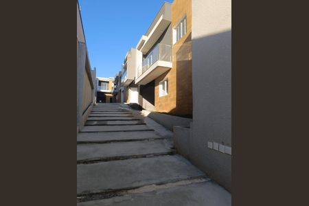 3_photo/94dce310cf.0f81dd1a9a4f6ffb-ATLAS-096aac01-631d-441a-9bff-e66675a0af3a.jpg de casa à venda com 3 quartos, 120m² em Fazendinha, Curitiba