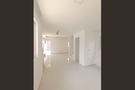 19_photo/94dce310cf.0f81dd1a9a4f6ffb-ATLAS-34a6d798-ae2a-47cb-a1b1-1ef47577b50e.jpg de casa à venda com 3 quartos, 120m² em Fazendinha, Curitiba