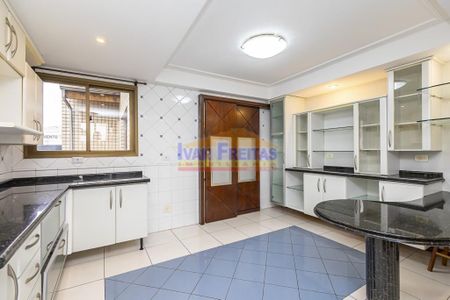 37_photo/94dce310ef.b43b9448a15cb848-ATLAS-491aff37-3b42-410b-984d-228fb65c77d1.jpg de apartamento para alugar com 5 quartos, 508m² em Portão, Curitiba