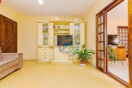 37_photo/94dce310f1.9e0f63e34932a427-ATLAS-b95b71c8-c1d2-49d3-b3e7-e367c5f2ee32.jpg de casa à venda com 3 quartos, 226m² em Portão, Curitiba