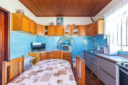 1_photo/94dce310f3.8a706a3c1c8a5b40-ATLAS-006d444f-5c16-496f-b2ba-53d829afc5bc.jpg de casa à venda com 3 quartos, 160m² em Portão, Curitiba